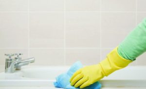 Как отмыть ванну от желтого налета в домашних условиях
