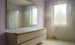 Вентиляция в ванной: как избежать плесени и избыточной влажности